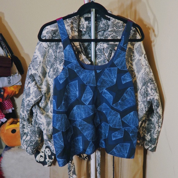 Four-Sided Reversible Tank Top. Vintage. - Picture 1 of 4